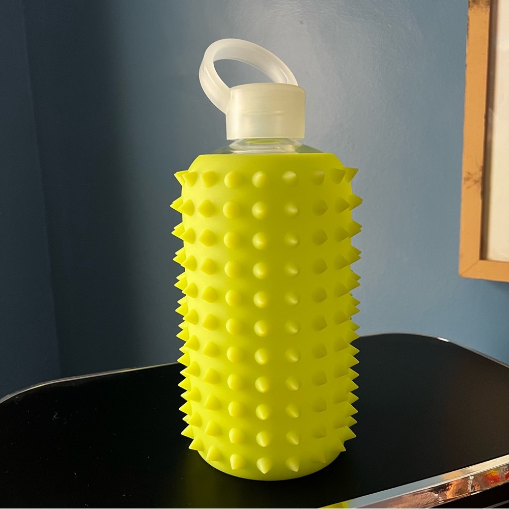 bkr Spiked GoGo Water Bottle 32oz Glow in the dark